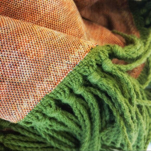 Vintage Girl’s Fringed Poncho Sweater Sz M/L - Picture 12 of 12